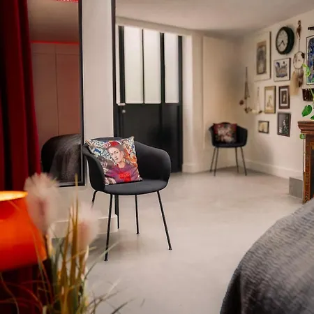 Enchanting Oasis - Montmartre Apartman Párizs