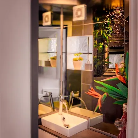 Enchanting Oasis - Montmartre Apartman Párizs